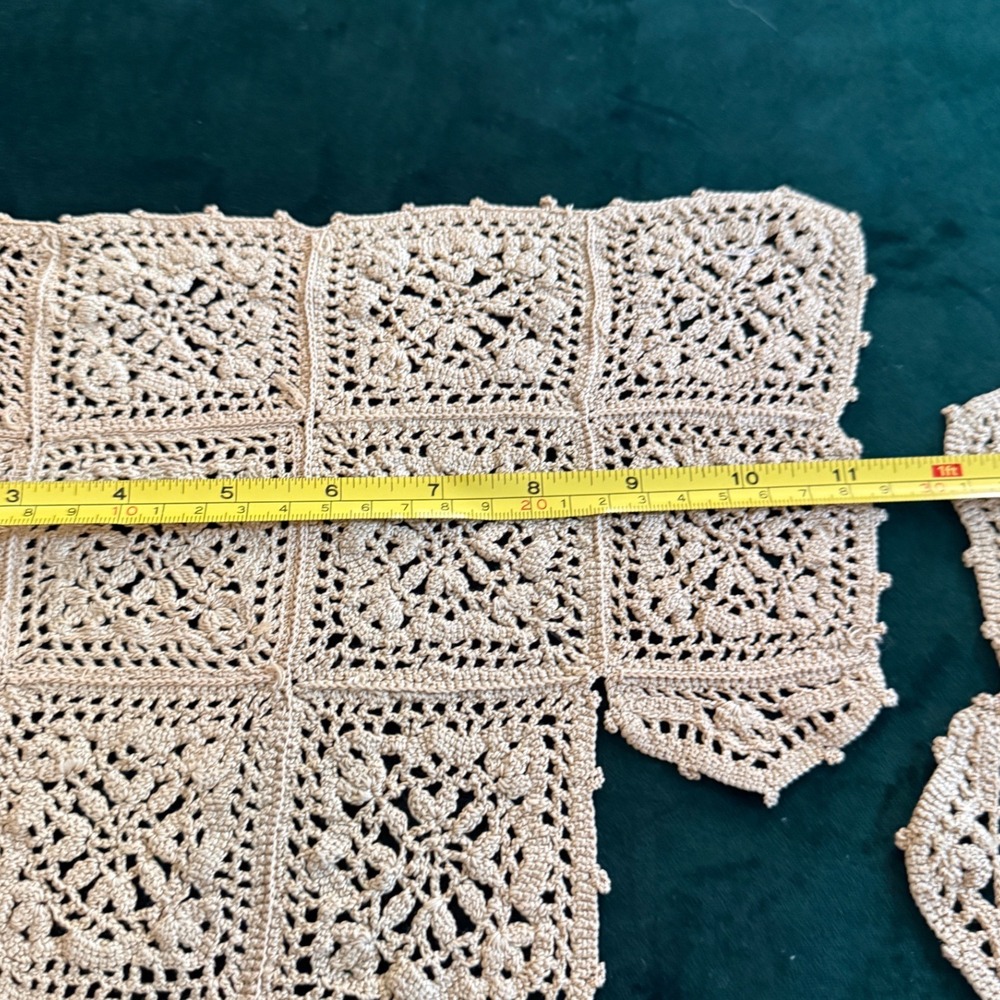 Vintage Handmade Crochet Lace Antimacassar Chair Set Beige Floral 3 Piece - Picture 6 of 9